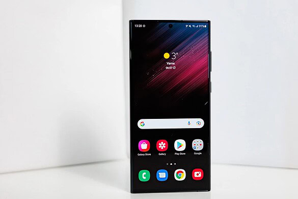 Samsung Galaxy S22 escluso dalla One UI 8.5: è la fine del supporto