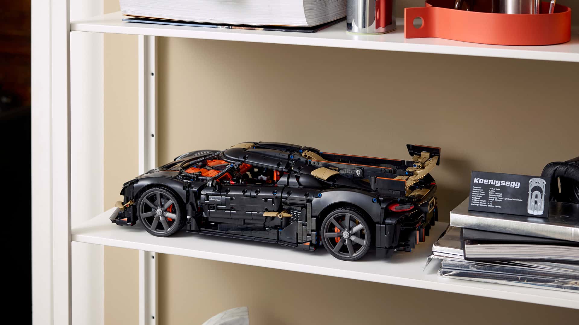 LEGO: ecco il nuovo set Technic Koenigsegg Sadair's Spear, la hypercar in 4.104 pezzi