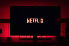 Netflix, le 8 novità da non perdere: film, docuserie e attesi ritorni