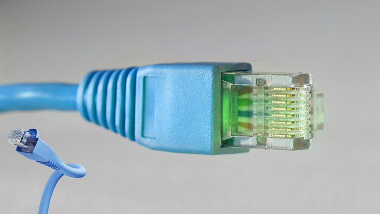 Cavi Ethernet: come sceglierli per non rallentare la tua rete