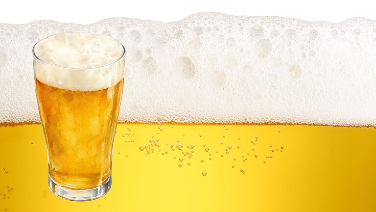 Schiuma della birra: ecco il segreto della sua stabilità secondo la scienza