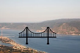 Ponte sullo Stretto, l’egittologo Hawass lo paragona alle Piramidi