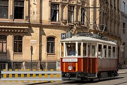 Padova, le rotaie del tram si deformano al sole: la giunta non reagisce