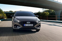 Hyundai i30, arriva il MY27: eCall 5G e prezzi invariati, parte da 28.350 euro