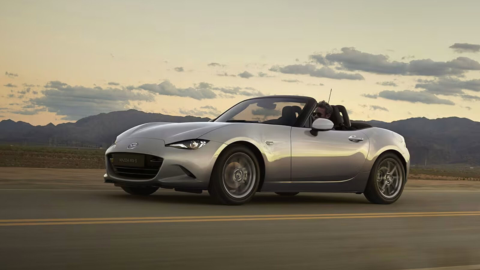 Mazda MX-5, la nuova generazione potrebbe essere l'ultima a benzina