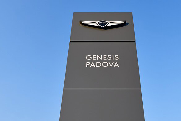 Genesis apre il primo showroom in Italia a Padova con GV60 da 449 euro/mese