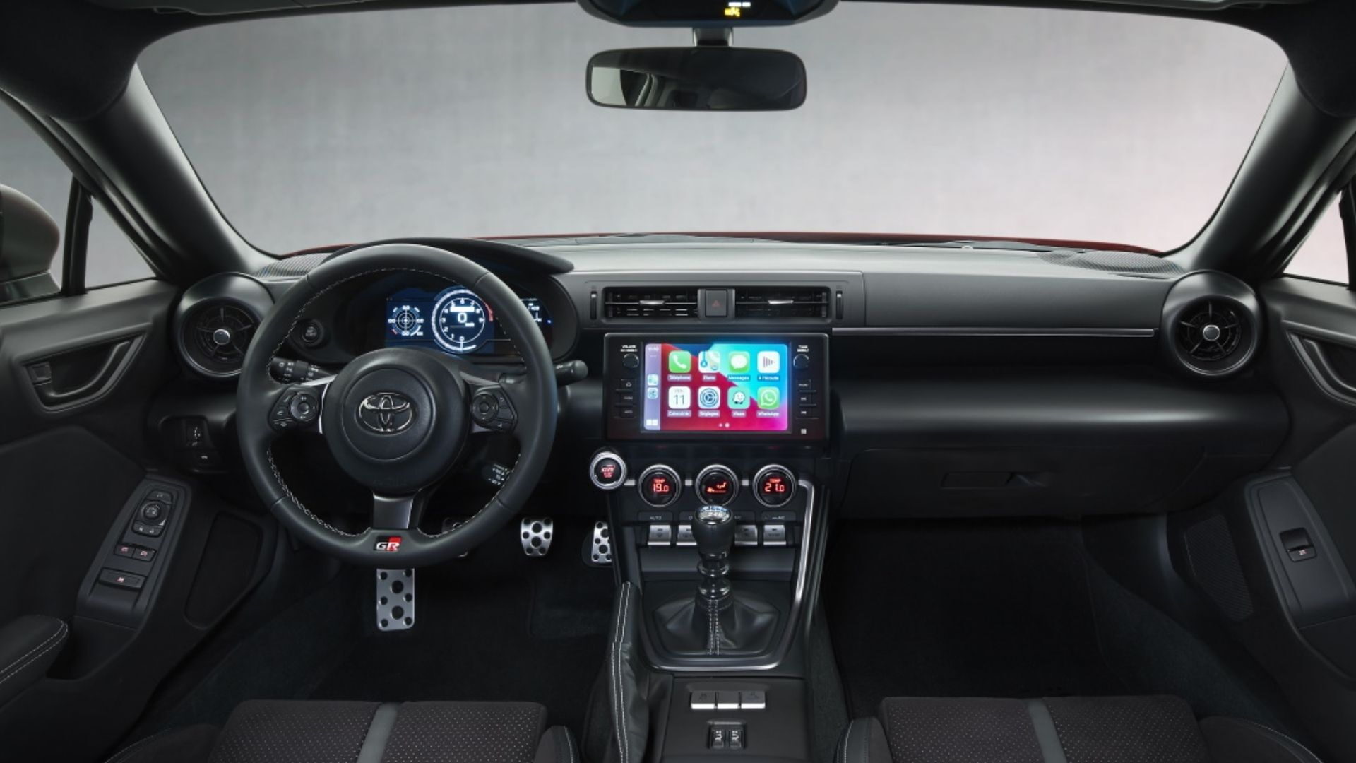 Toyota GR86 2027 Toyota GR86 2027: nuova grafica, interni Cockpit Red e più sicurezza