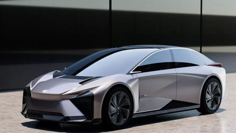 Lexus cancella la berlina elettrica LF-ZC: la mossa a sorpresa di Toyota