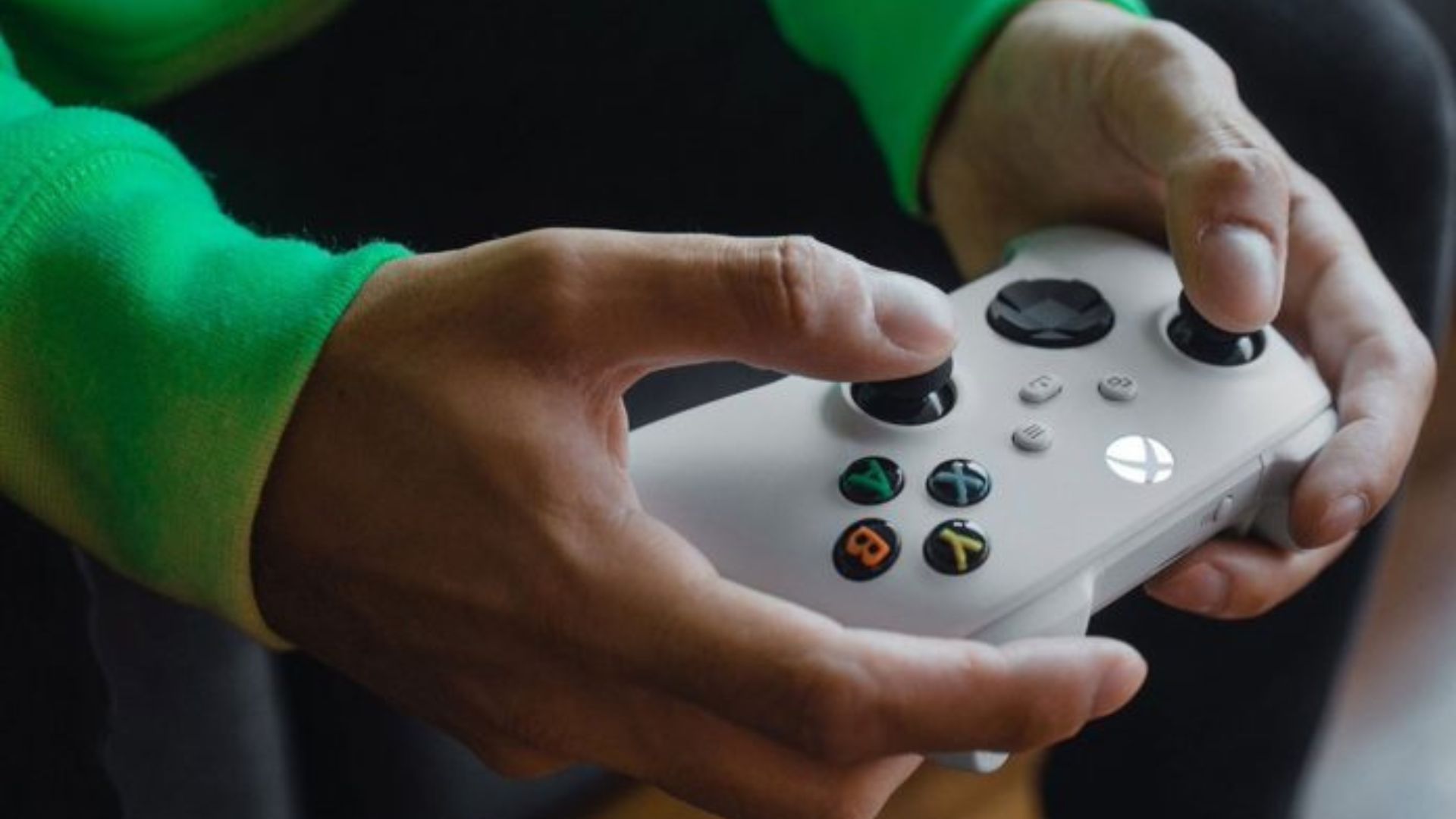 Xbox, Microsoft spiega il blackout globale: colpa di un partner esterno Xbox, Microsoft spiega il blackout globale: colpa di un partner esterno