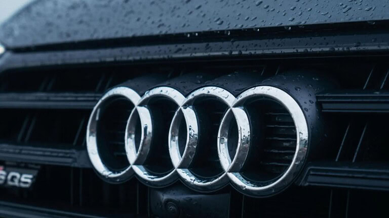 Audi, tornano i tasti fisici