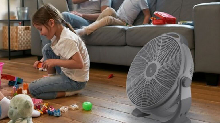 Ventilatore, non puntarlo addosso: dove metterlo per dormire al fresco