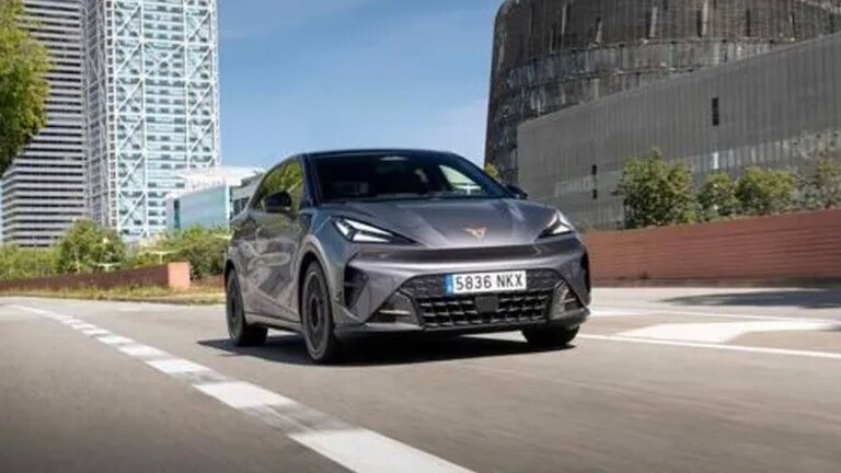 Cupra Raval Plus scende sotto i 30.000 euro con 328 km di autonomia