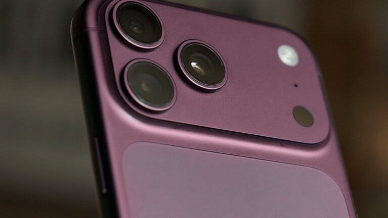 iPhone 18 Pro, arriva il Dark Cherry e il nero rischia di sparire