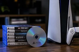 PlayStation, i dischi fisici non spariranno: cosa cambia dal 2028
