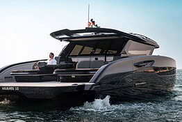 Brabus Ultima 55, il catamarano di lusso che sembra volare sull’acqua