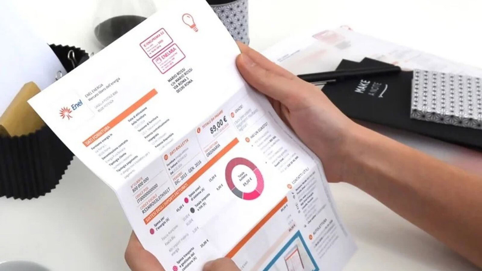 Bolletta seconda casa, a luglio i consumi volano del 55%