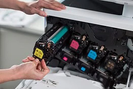 HP blocca anche le cartucce originali: il caso del toner scaduto