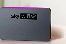 Sky Wifi, torna il buono Amazon da 100 euro anche al telefono