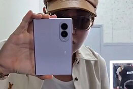 Samsung Galaxy Z Fold8 mostrato da J-Hope dei BTS prima del lancio