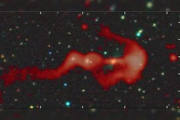 RAD-BAARG, la galassia a forma di arco scoperta dai volontari