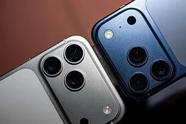 iPhone, Apple accelera con 5 nuovi modelli fino al 2027