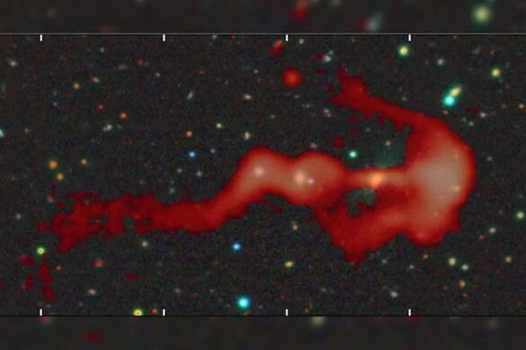 RAD-BAARG, la galassia a forma di arco scoperta dai volontari