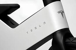 Tesla Balance Bike: la bici senza pedali per bambini è già sold out