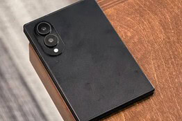 Samsung Galaxy Z Fold 8: nuovi render svelano colori e design
