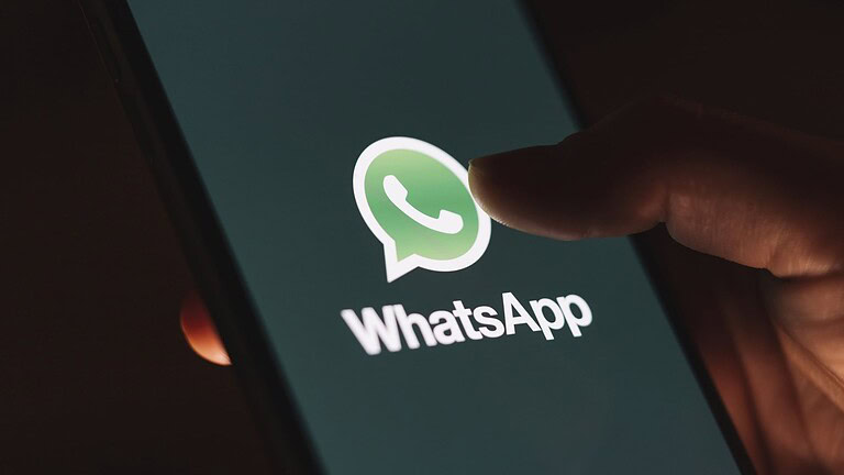 WhatsApp e Adobe Acrobat: i PDF si aprono e modificano in chat