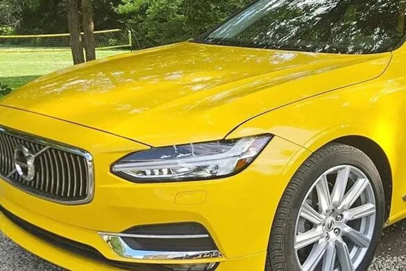 Volvo V90 con cinque ruote all’asta: solo 4.000 km percorsi