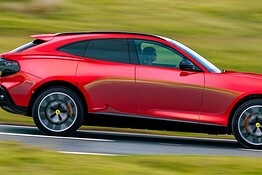Ferrari Purosangue, all’asta il super SUV crolla di valore