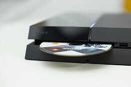 PlayStation, la petizione contro i giochi su disco supera 270.000 firme