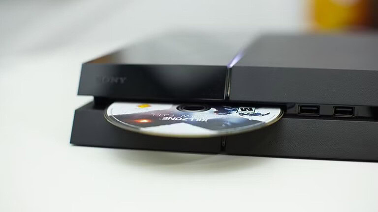 PlayStation, la petizione contro i giochi su disco supera 270.000 firme