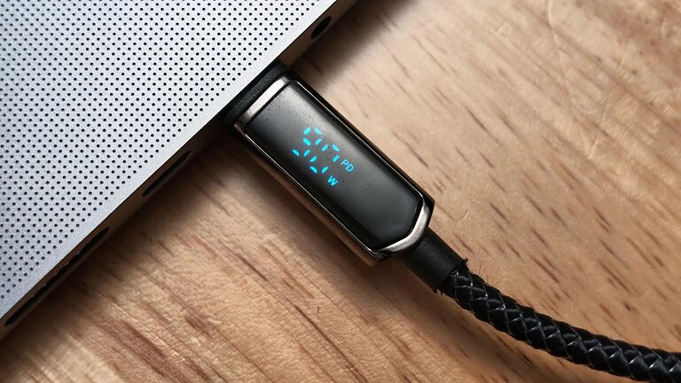 WhatCable, l'app gratis che trasforma il Mac in tester USB-C