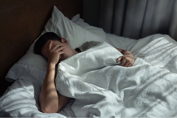 Dormire male fa ingrassare: basta un’ora in meno a notte