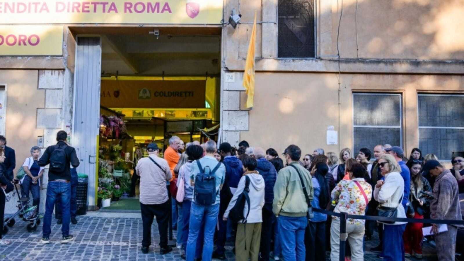 Addio code al Comune: online il nuovo portale unico per l'anagrafe