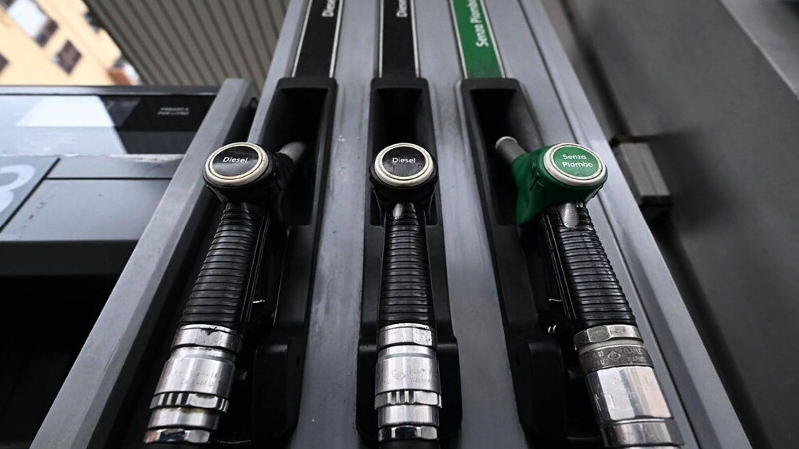 Benzinai, fino a 60.000 euro per le colonnine elettriche