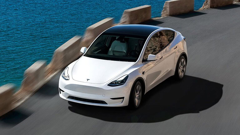 Tesla, vendite record ma utili in calo del 17% nel 2026