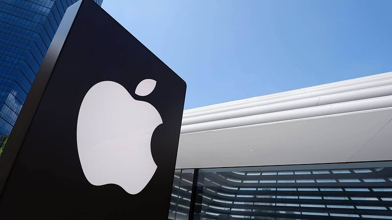 Apple, trimestre record ma il titolo crolla in borsa