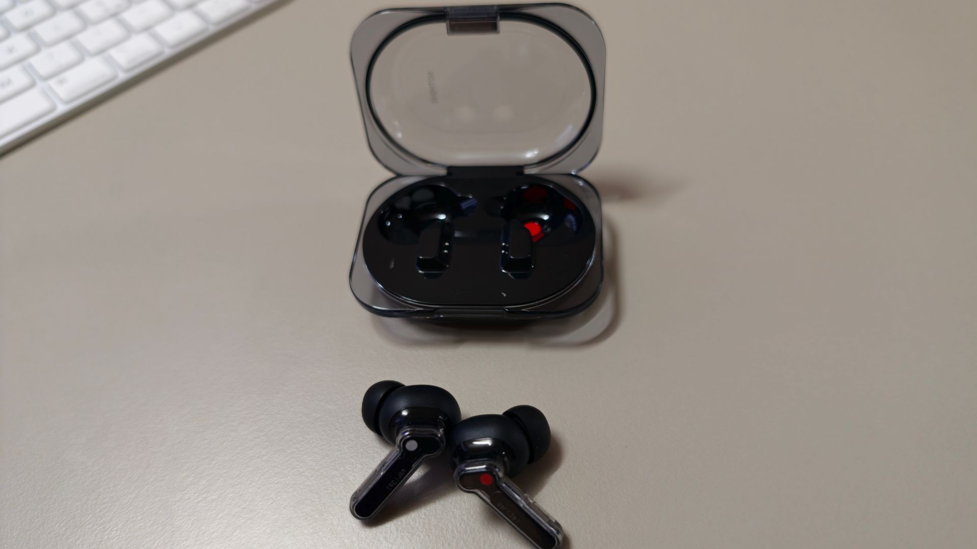Nothing Ear (3a): gli auricolari completi, riconoscibili e che registrano suoni e chiamate | RECENSIONE