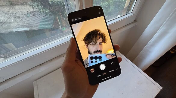 OPPO Reno 16 FS OPPO Reno 16 FS