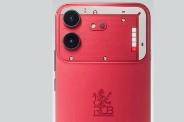 Nothing Phone (3) crolla al minimo storico su Amazon: sconto di oltre 300€