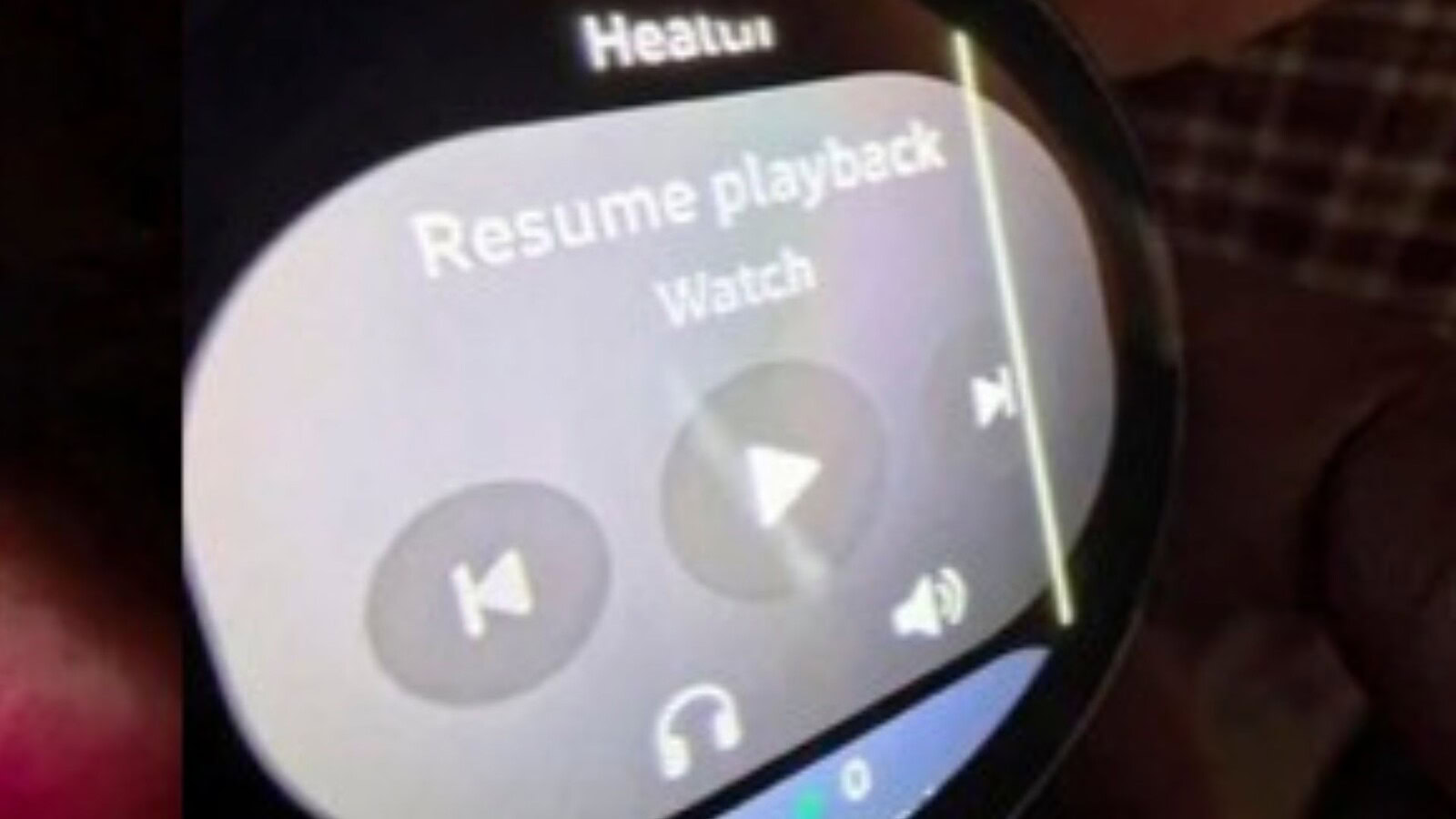 Galaxy Watch4, aggiornamento One UI 8 lascia una linea bianca sul display