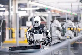 Robot umanoidi nelle fabbriche: BMW, Tesla e BYD sono pronte