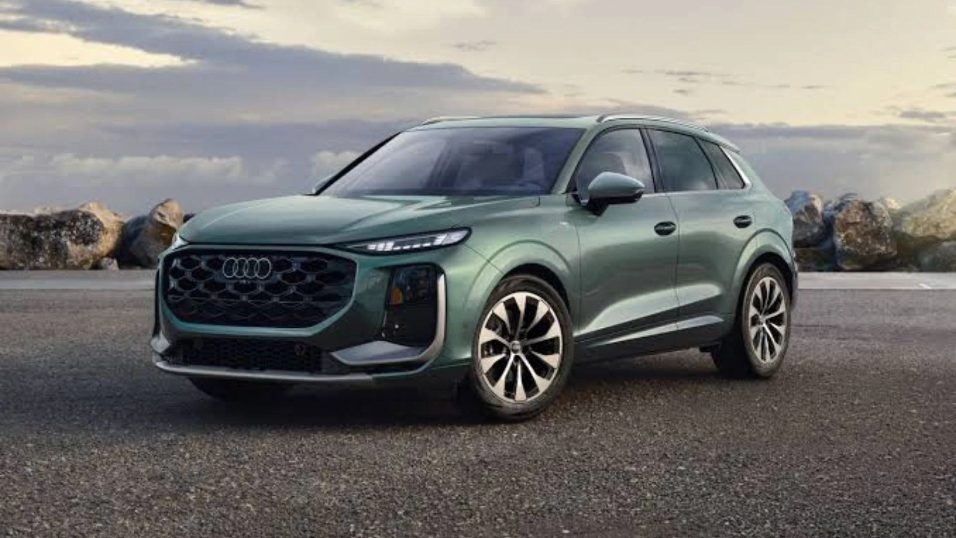 Audi Q3 MY27: più tecnologia e sicurezza a prezzo invariato