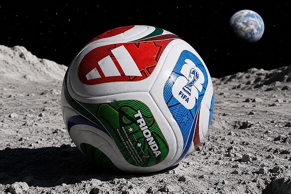 NASA, un pallone da calcio sulla Luna se gli USA vincono il Mondiale