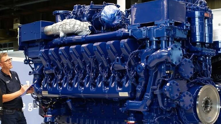 Rolls-Royce, i motori navali MTU dominano: ecco il nuovo 4000