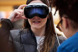Apple Vision Pro verso la fine: addio ai micro OLED con Samsung