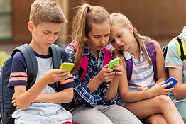 Verifica dell’età per le app: la Corte Suprema conferma la legge in Texas