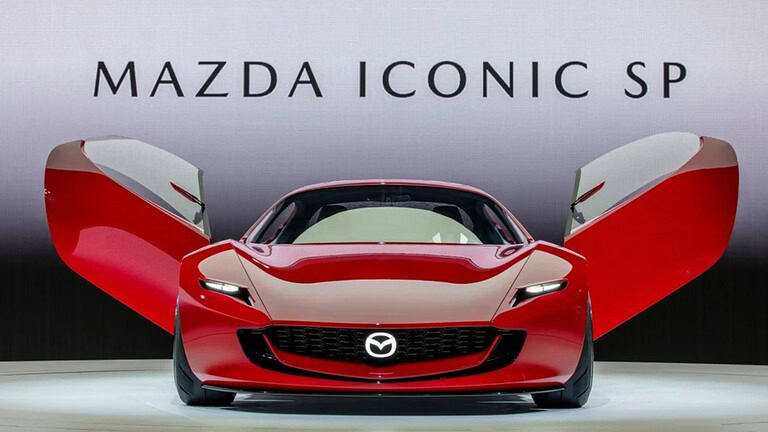 Mazda, nuova sportiva coupé con porte a farfalla nei brevetti